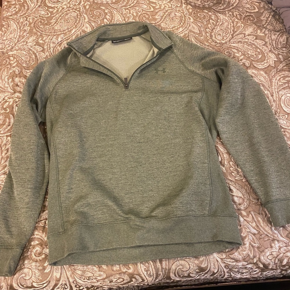 Under Armor men’s L pullover